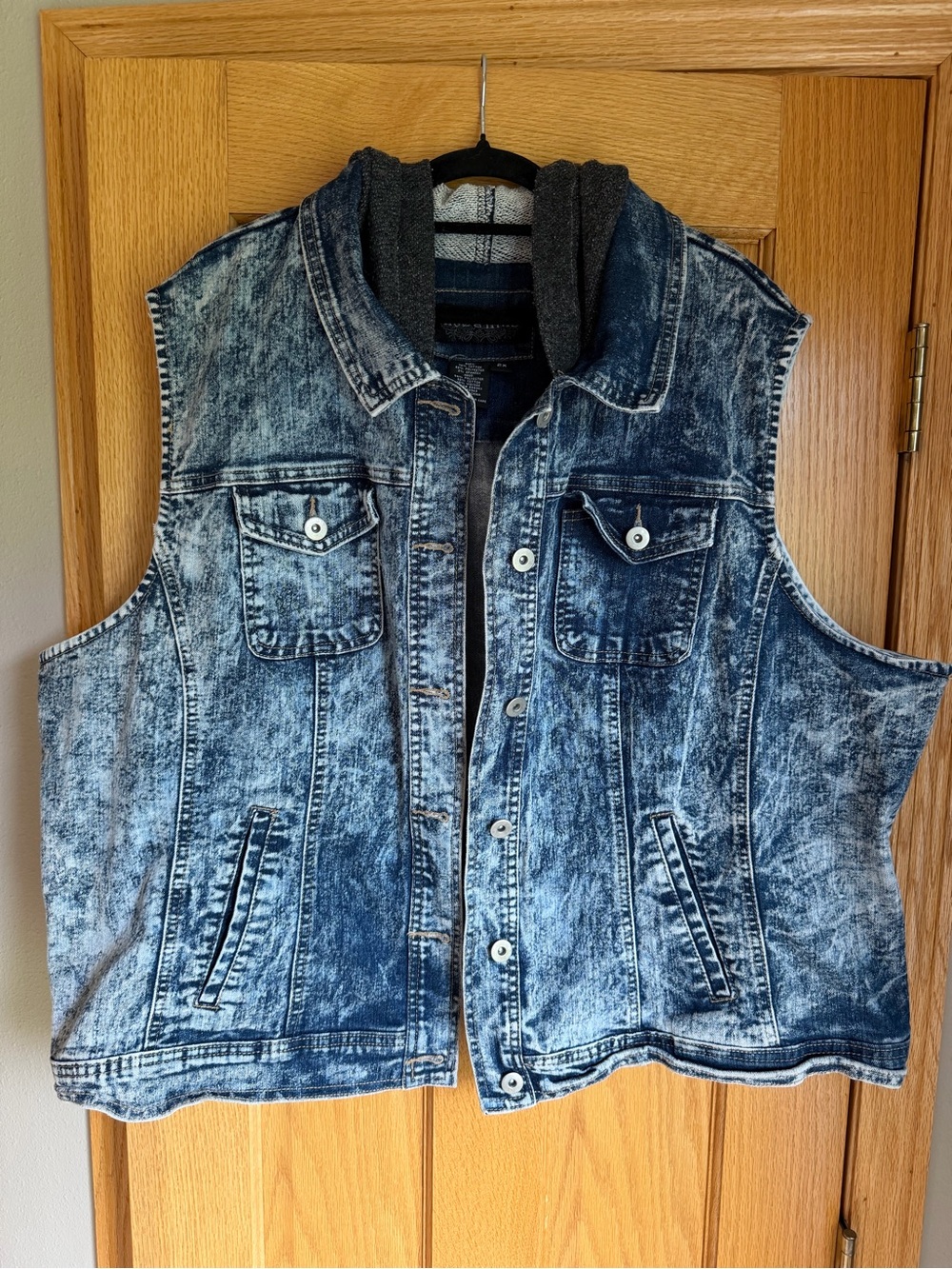 Live A Little Hooded Denim Vest 2X Plus Acid Wash Blue Sleeveless Jean Jacket